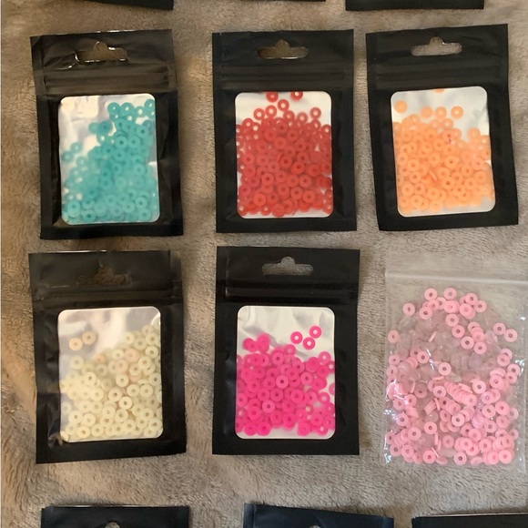 Assorted Bead Collection for Crafting - Picture 15 of 16